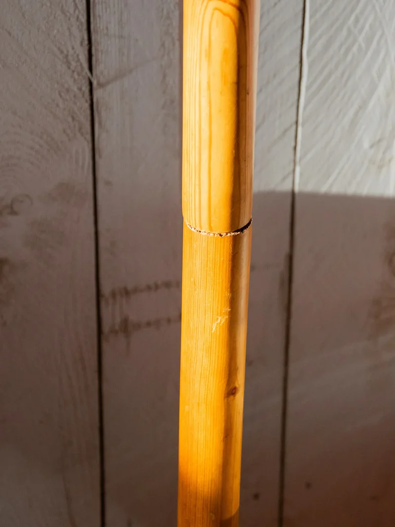 Charlie, le porte-manteau en bois N°168