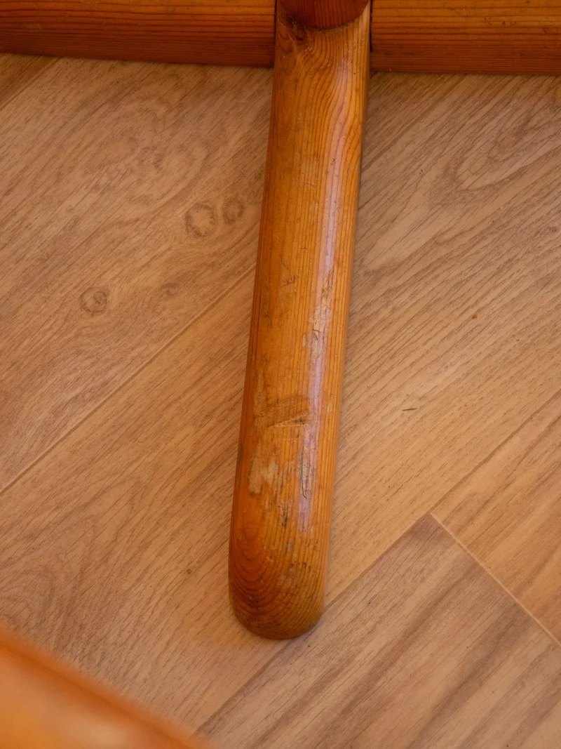 Charlie, le porte-manteau en bois N°168