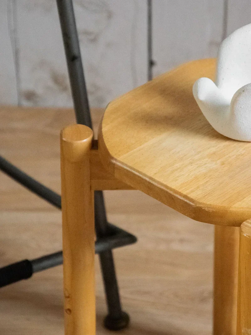Axel, le tabouret en bois N°564