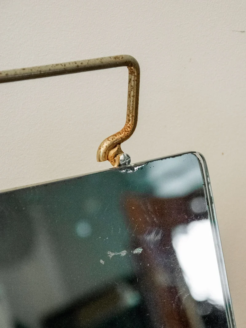Georges, l'ancien miroir de chausseur en métal N°877