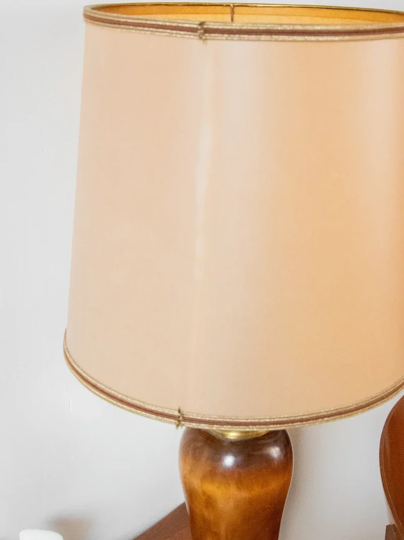 Suzanne, la lampe à poser en bois N°445