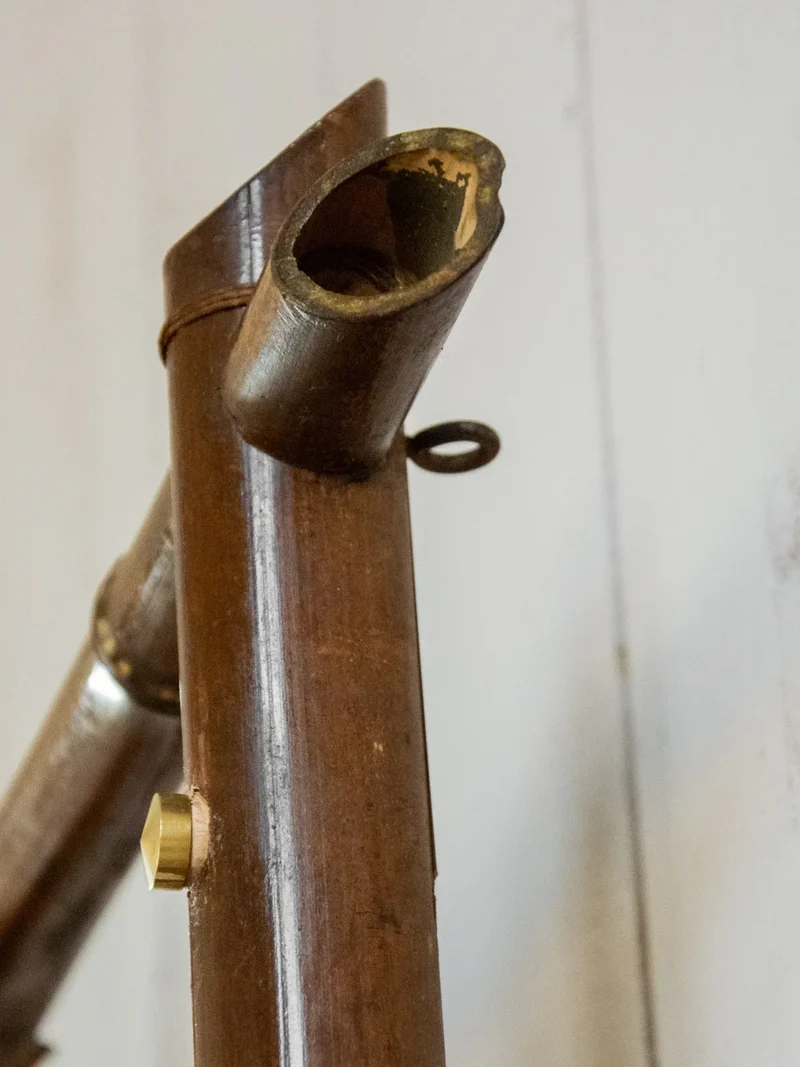 Max, le porte-manteau miroir en bambou N°218