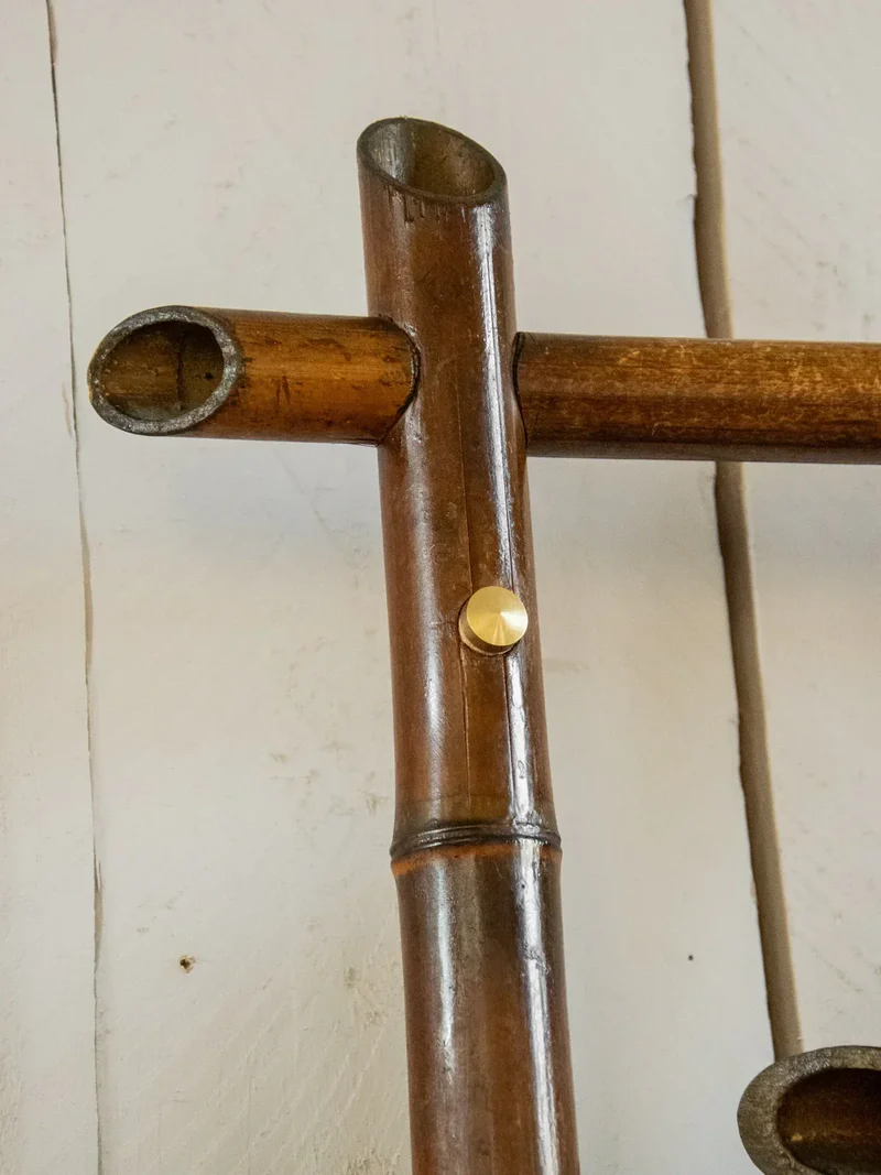 Max, le porte-manteau miroir en bambou N°218