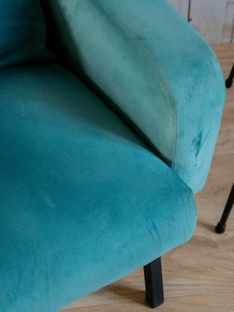 Jakob, le fauteuil en velours N°737