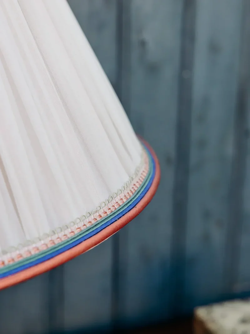 Suzanne, la lampe à poser en céramique N°443