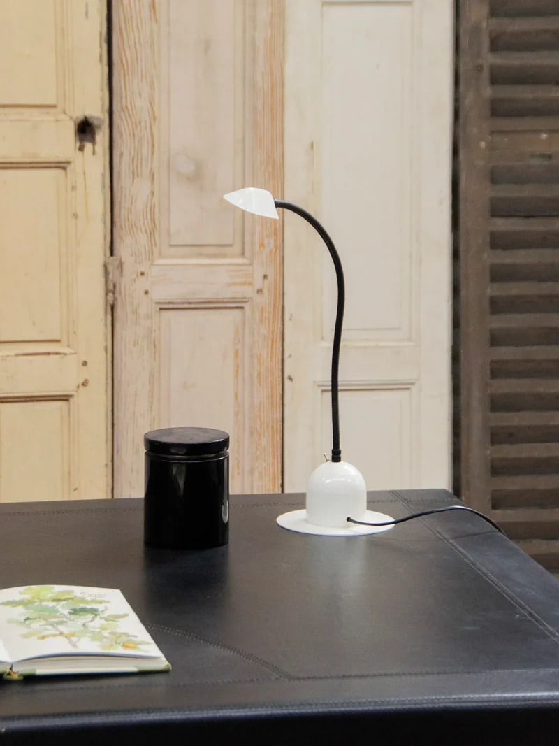 Julia, la lampe de bureau à poser N°554