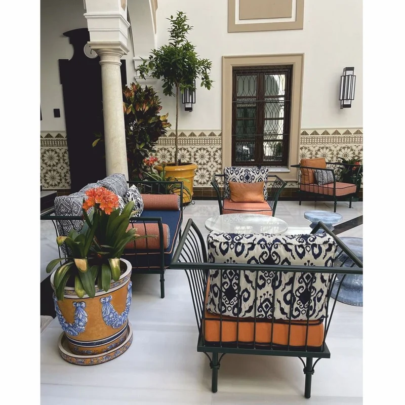Casa Padrino Luxus Barock Keramik Blumentopf Beige / Blau / Weiß Ø 53 x H. 54 cm