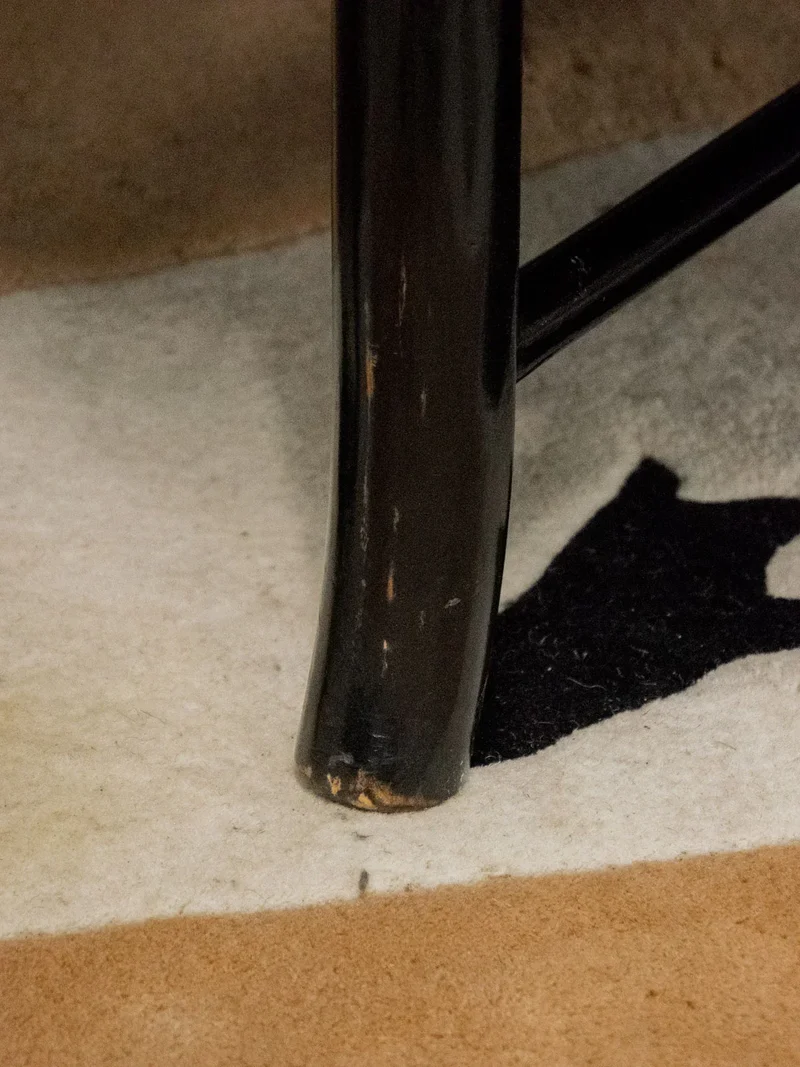 Donna, la table basse en bois japonisante N°686