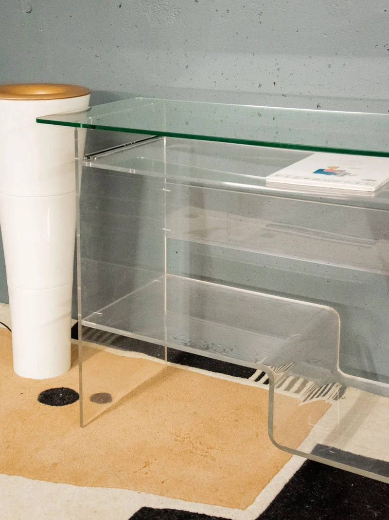Yvan, le bureau en verre et plexiglass N°468