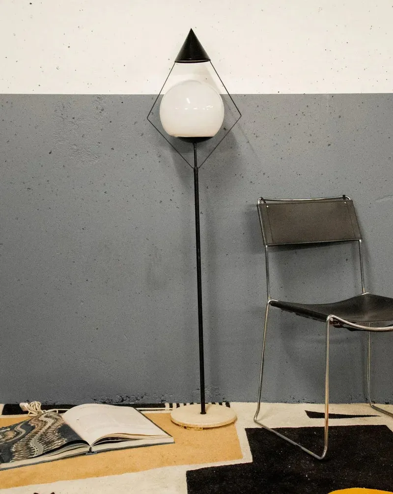 Julien, le lampadaire à globe en métal N°273