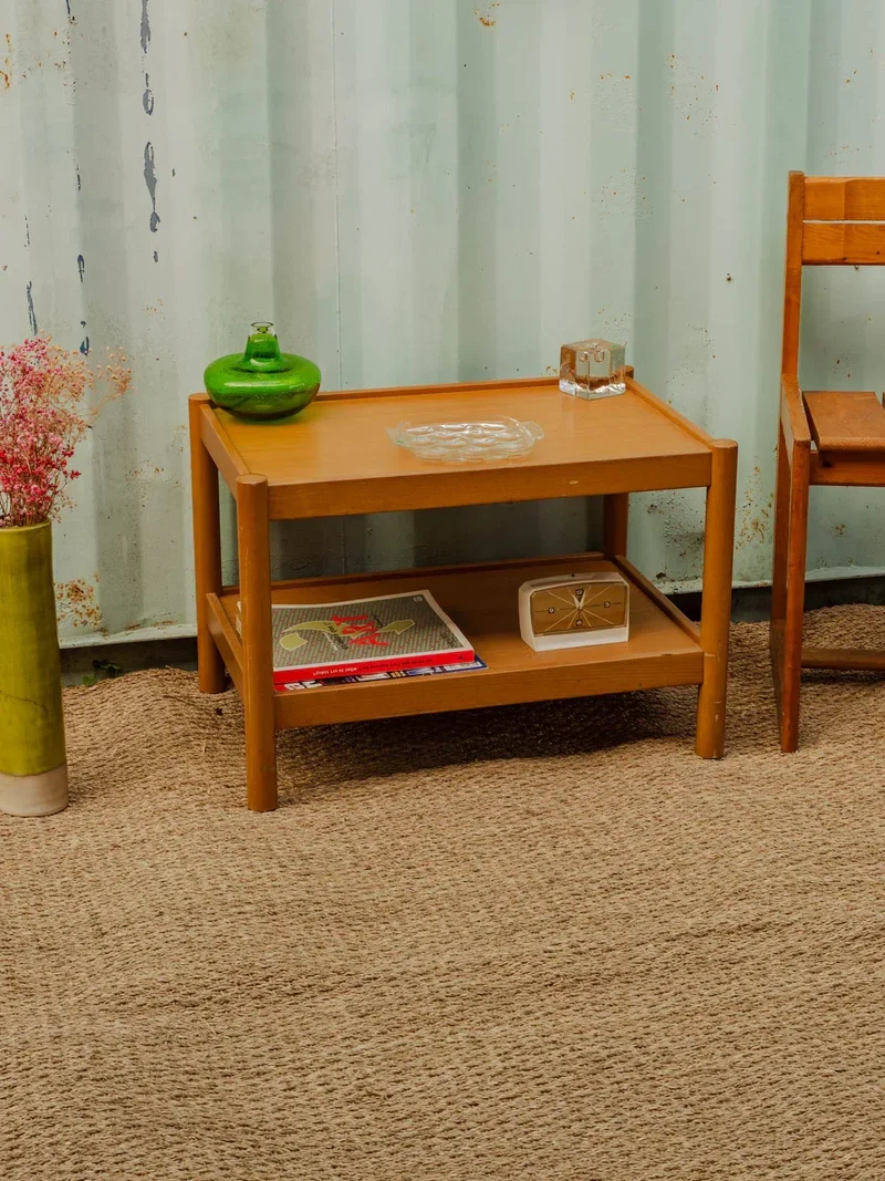 Hanna, la table d'appoint en bois N°739