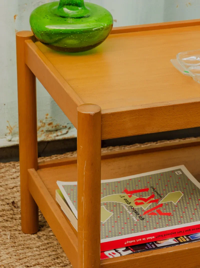 Hanna, la table d'appoint en bois N°739