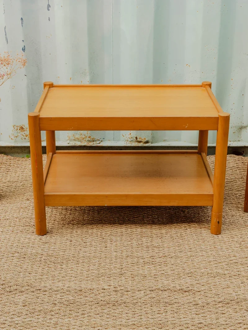 Hanna, la table d'appoint en bois N°739