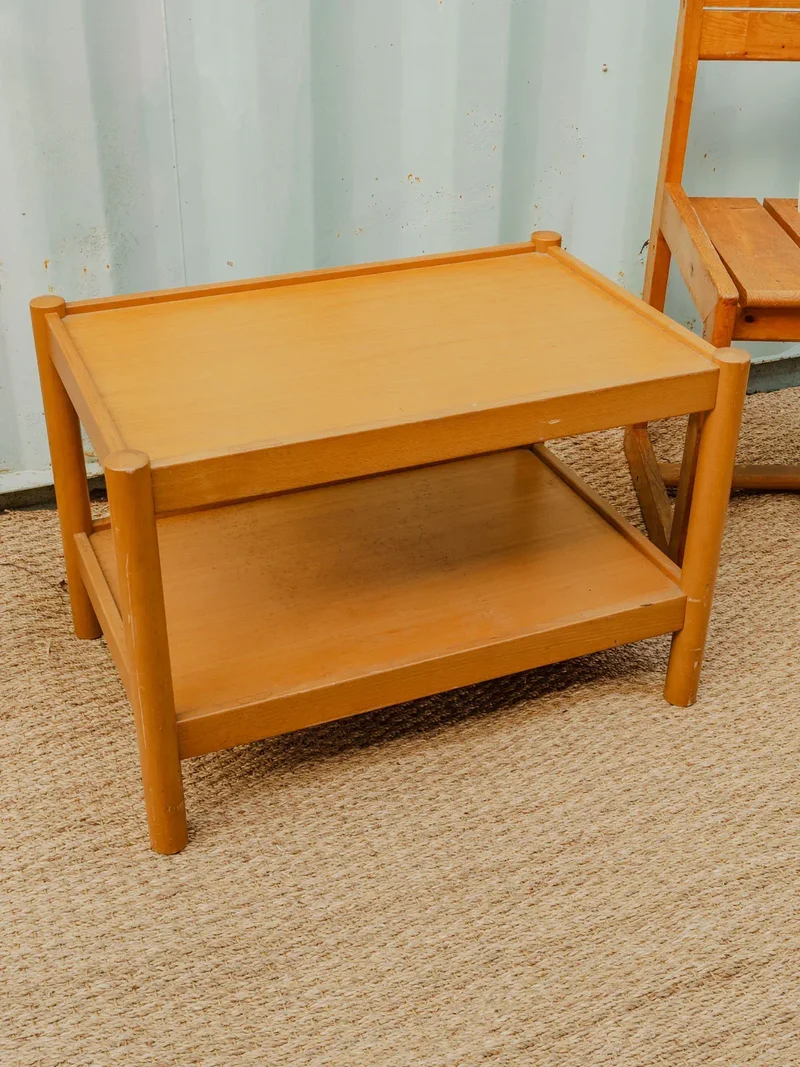 Hanna, la table d'appoint en bois N°739