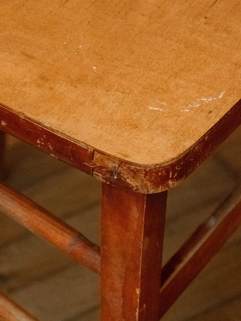 Claude, la chaise bistrot en bois foncé N°851