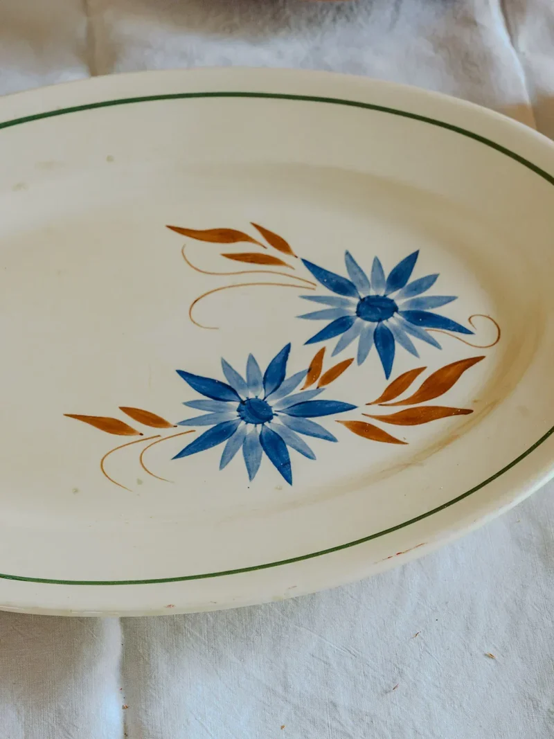 Nestor, le plat de service en faïence N°536