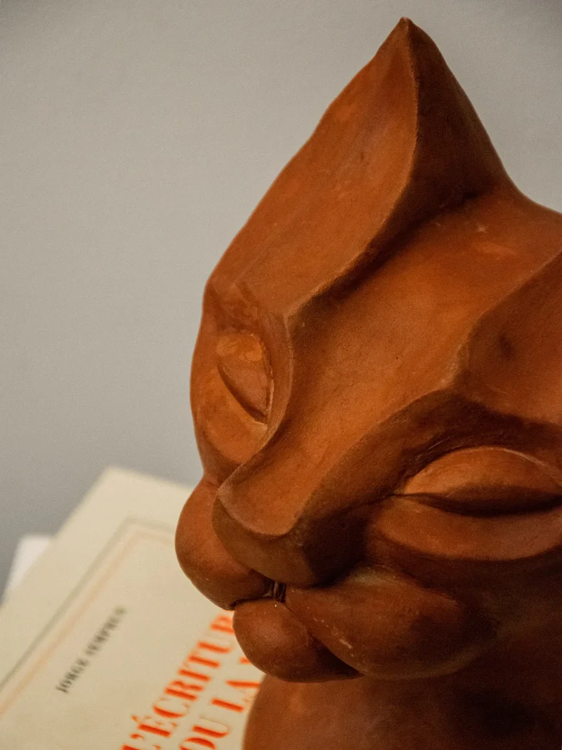 Alix, la statue chat en céramique N°531