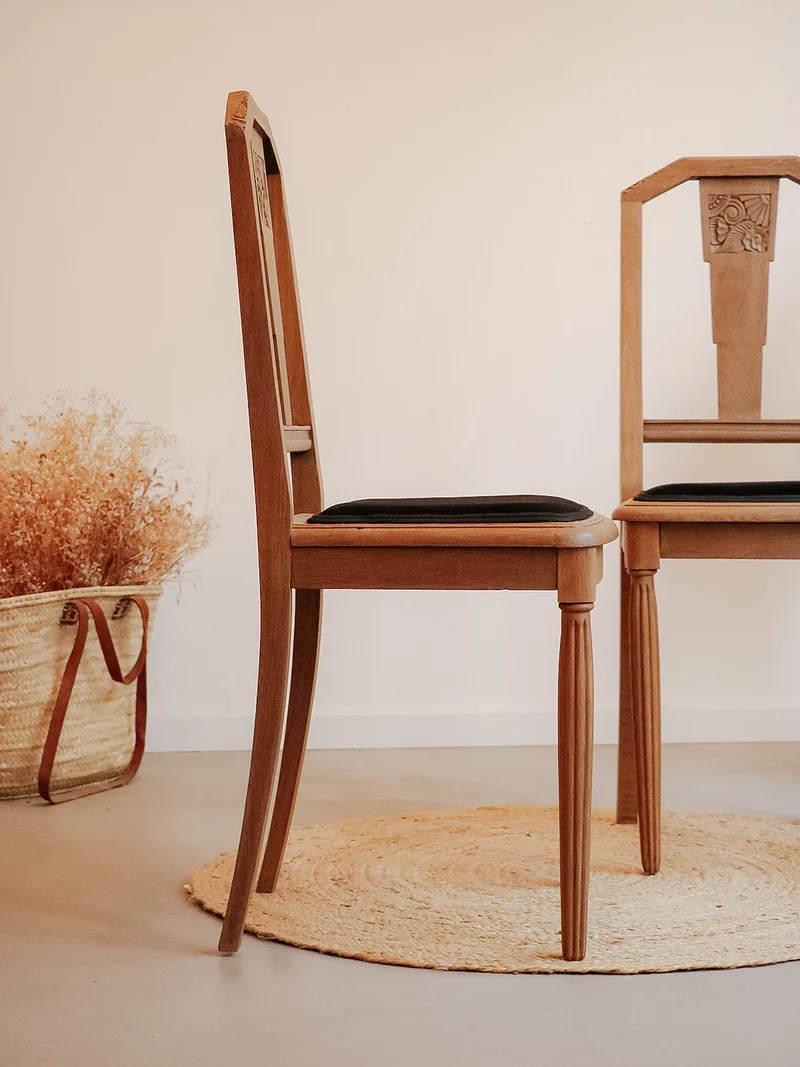 Claude, la chaise en bois N°855