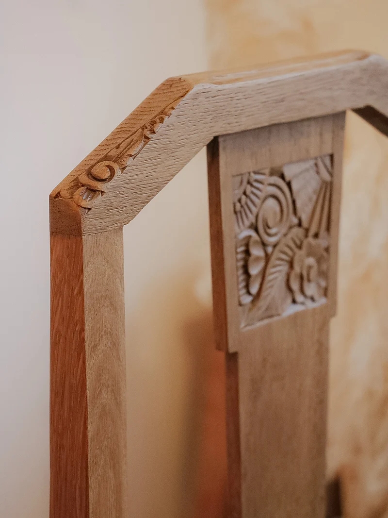 Claude, la chaise en bois N°855
