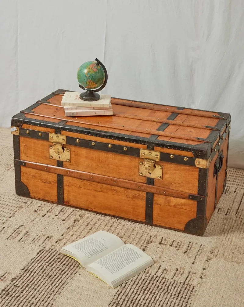 Lucienne, la grande malle en bois N°235