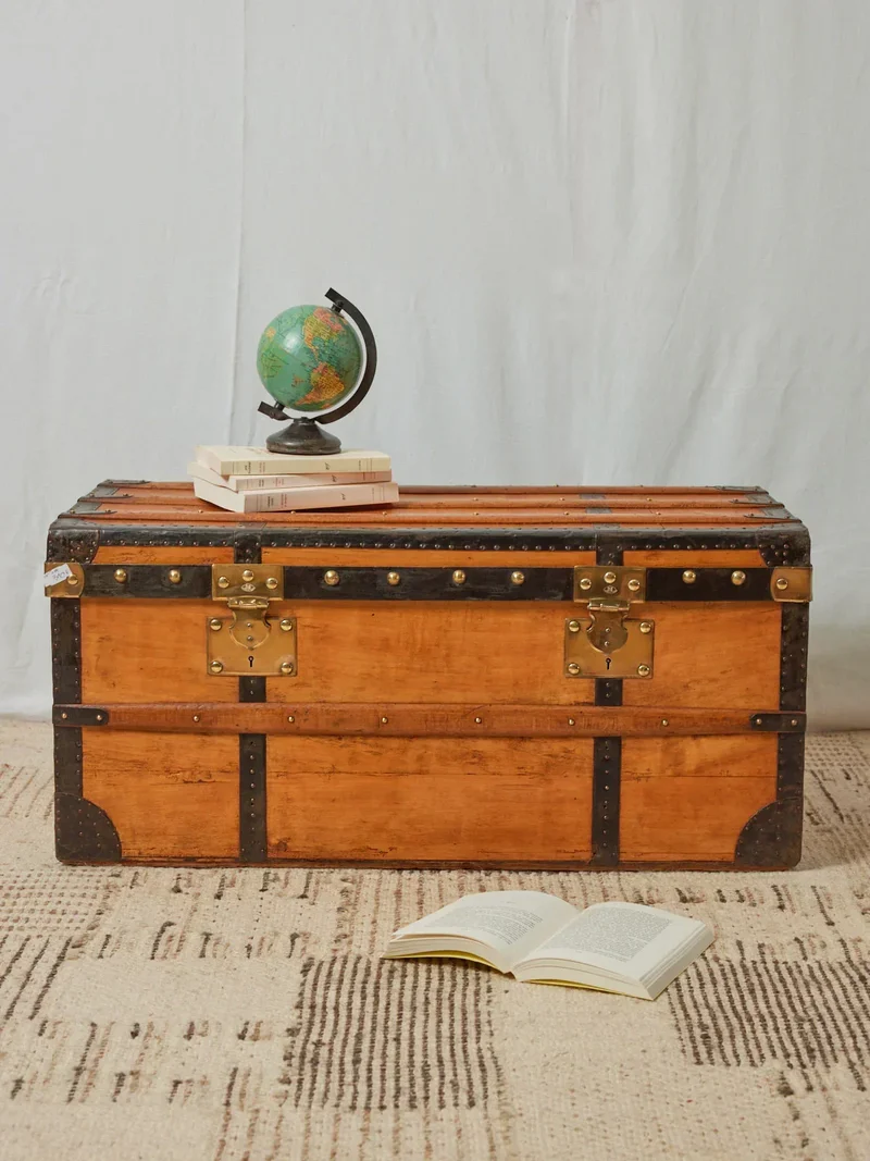 Lucienne, la grande malle en bois N°235