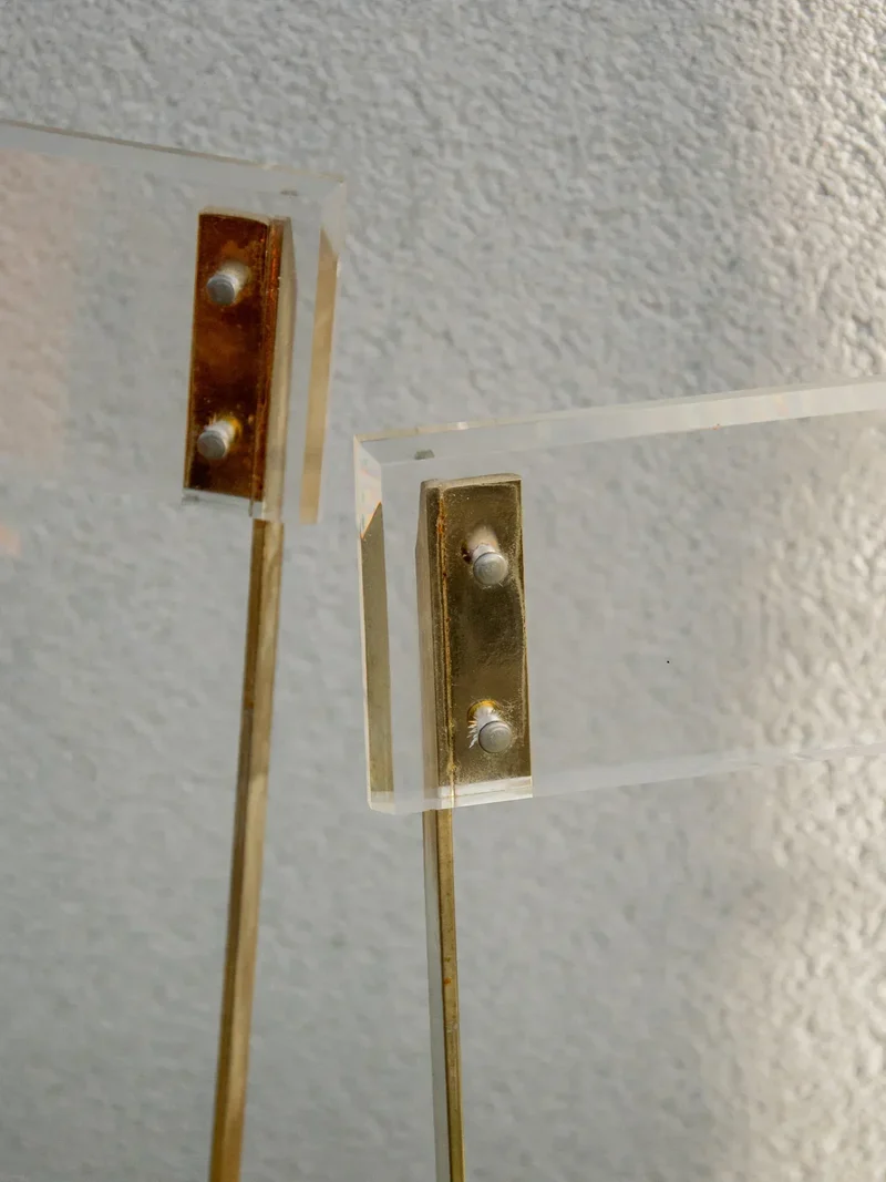 Alma, la paire de chaises pliantes en plexiglass N°1201