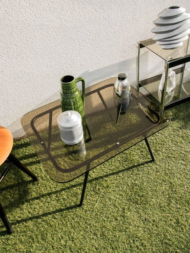 Donna, la table basse en acier et verre fumé N°728