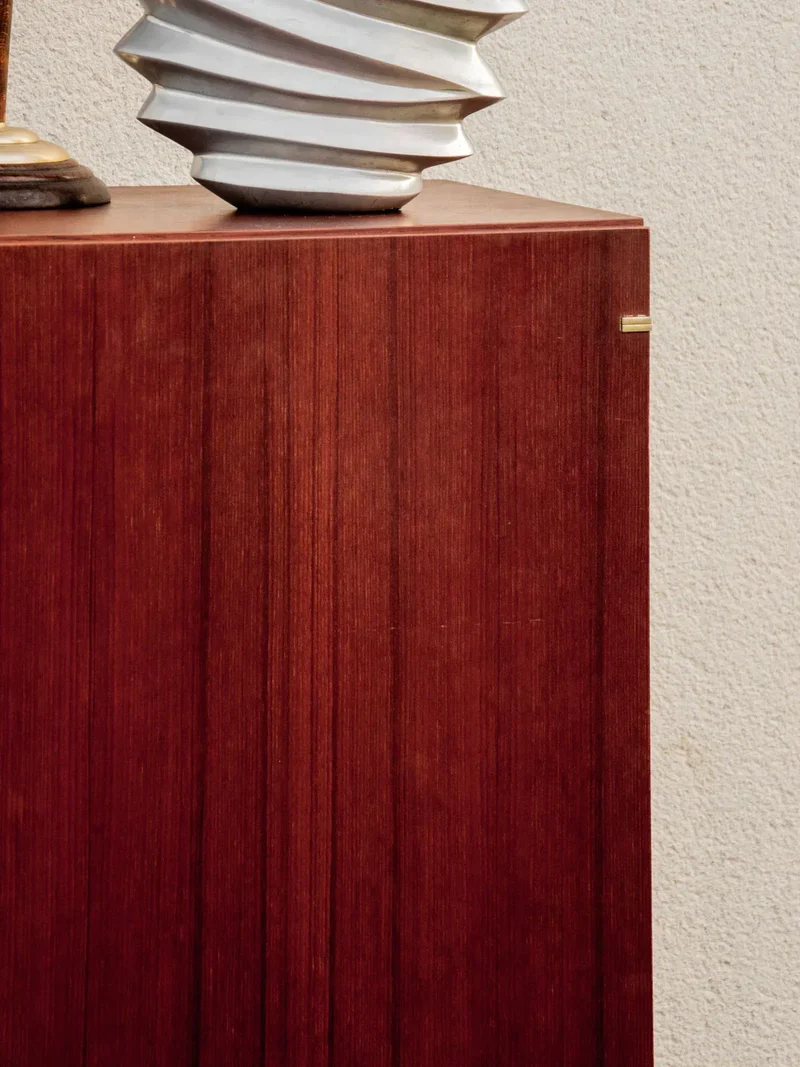 Magda, la petite armoire en teck N°144
