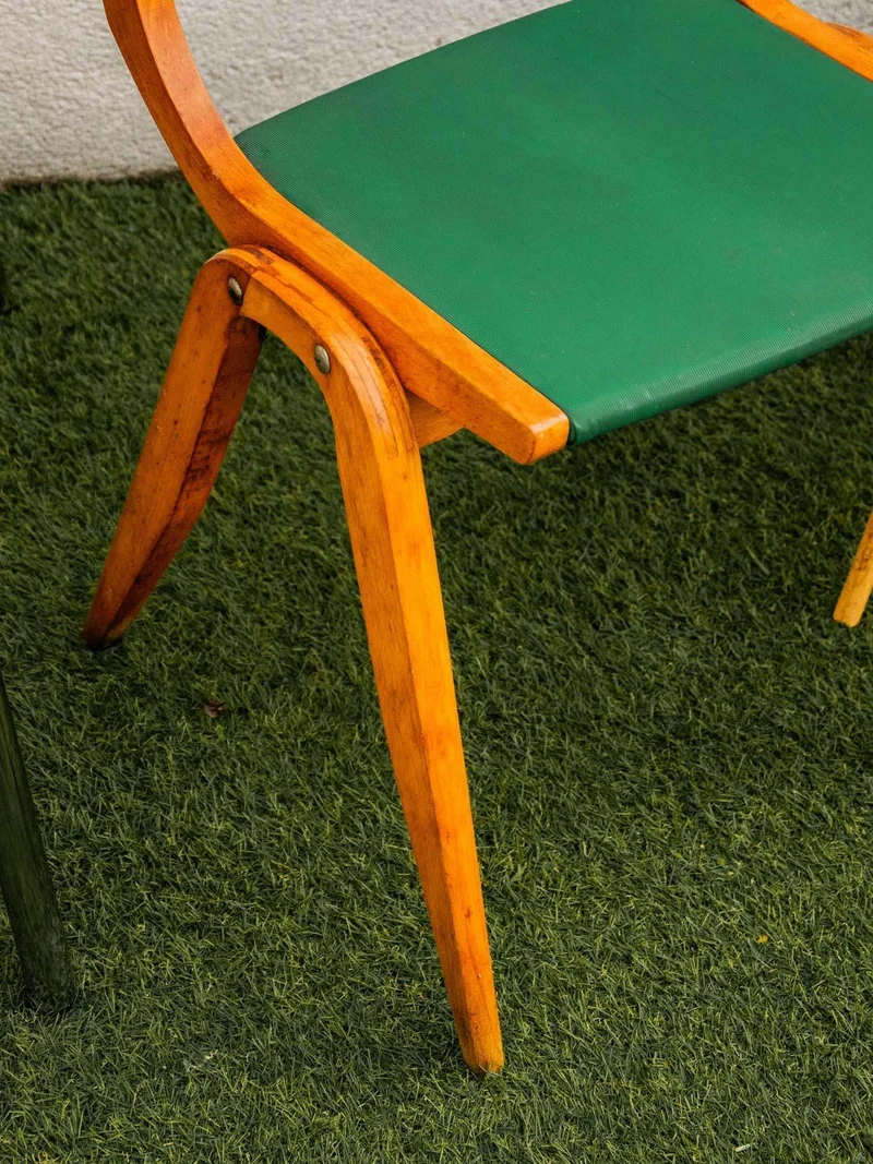 Alma, la chaise boomerang en bois N°1200