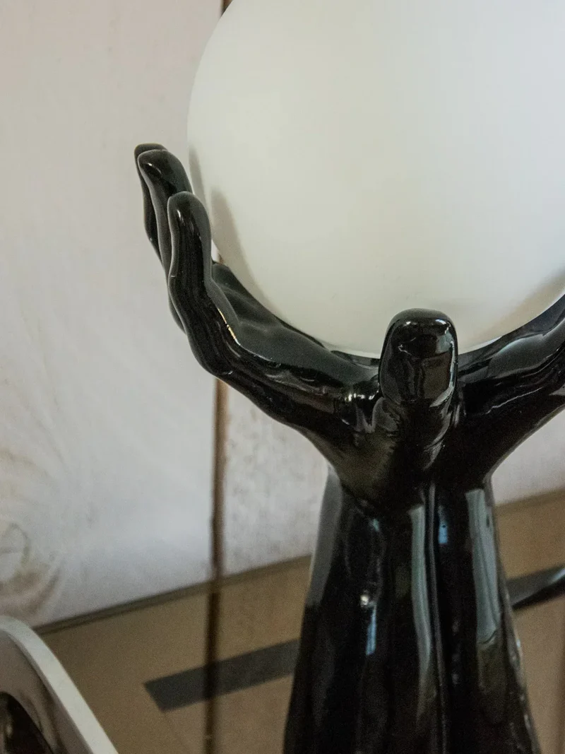 Julia, la lampe à poser en céramique N°578