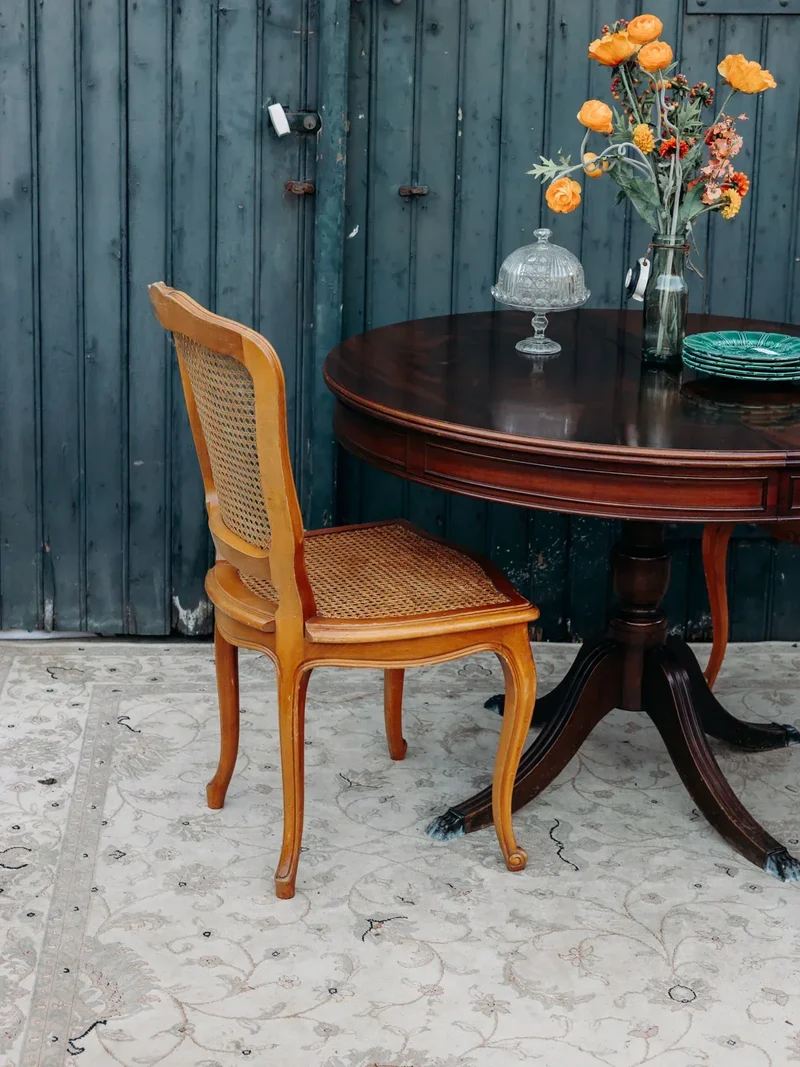 Romy, la table à manger en bois N°505