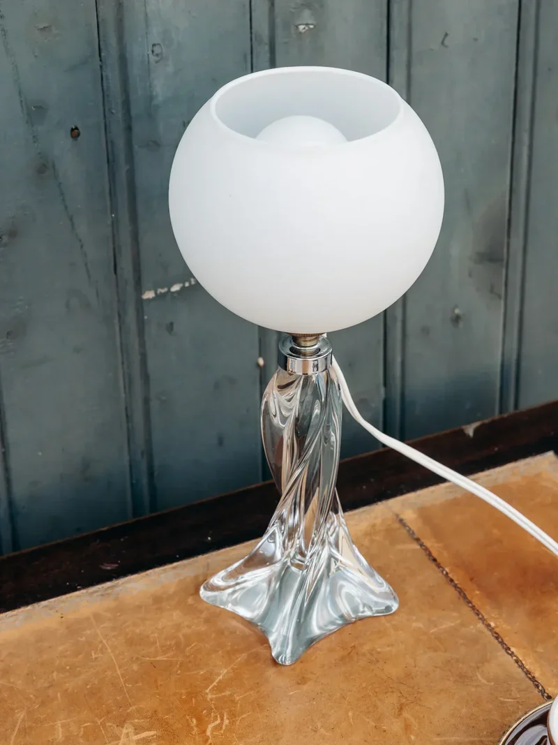 Julia, la lampe à poser en verre N°566