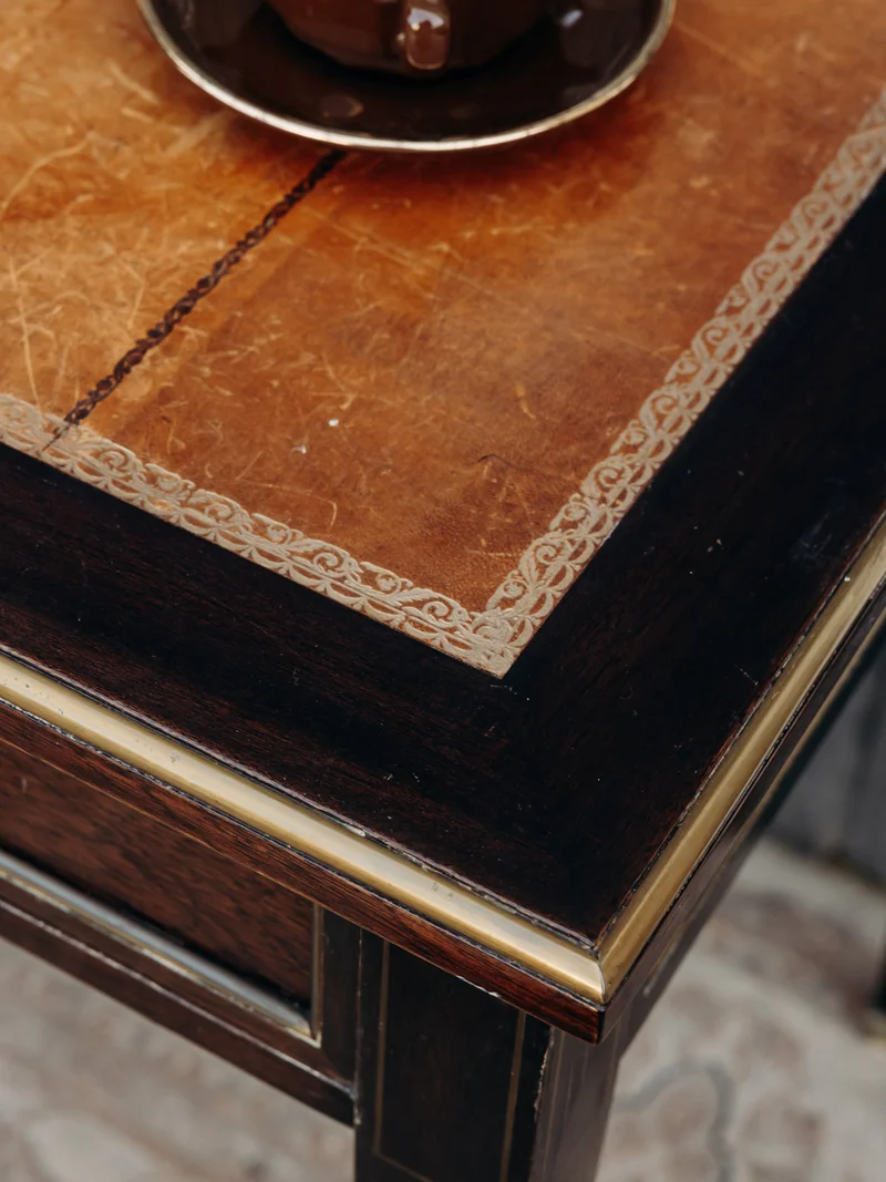 Edouard, le bureau en bois et cuir N°497