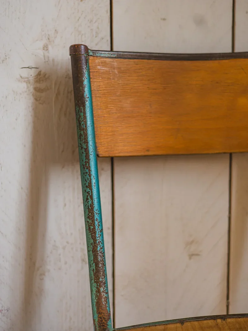 Claude, la chaise d'écolier en métal N°921