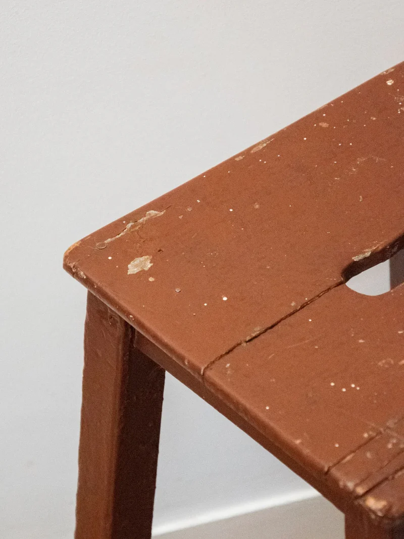 Regis, le tabouret d'atelier marron N°735