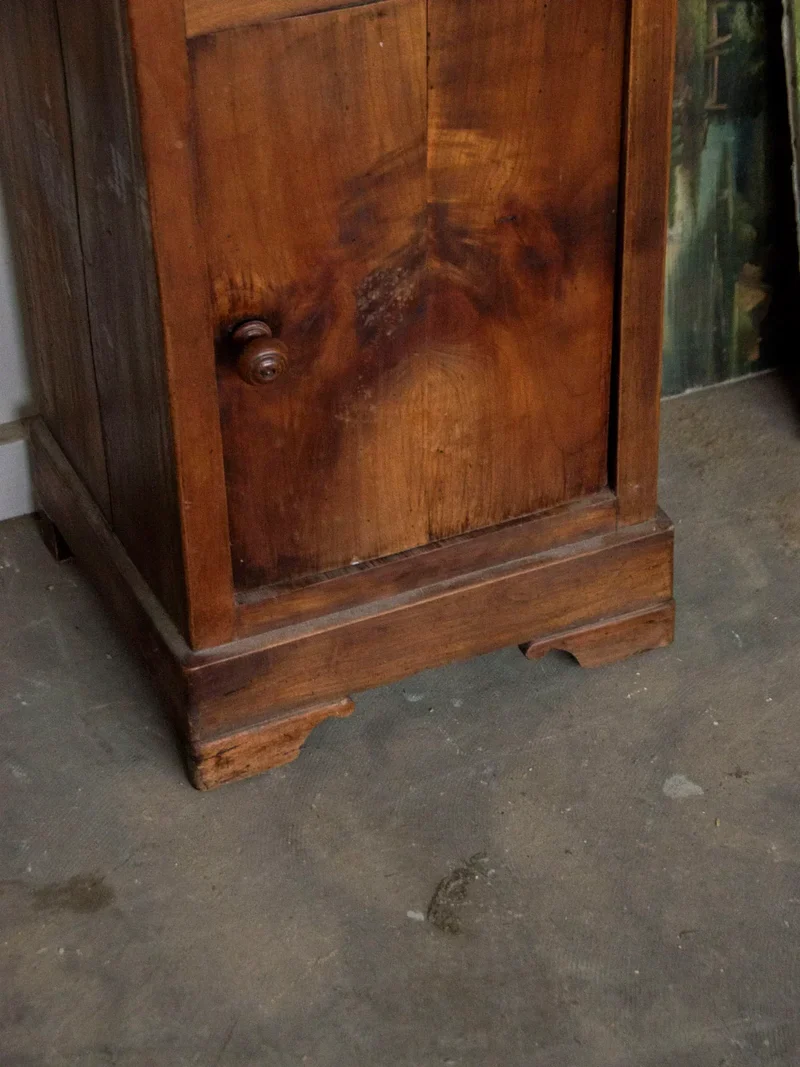 Odile, la table de chevet en bois et marbre N°629