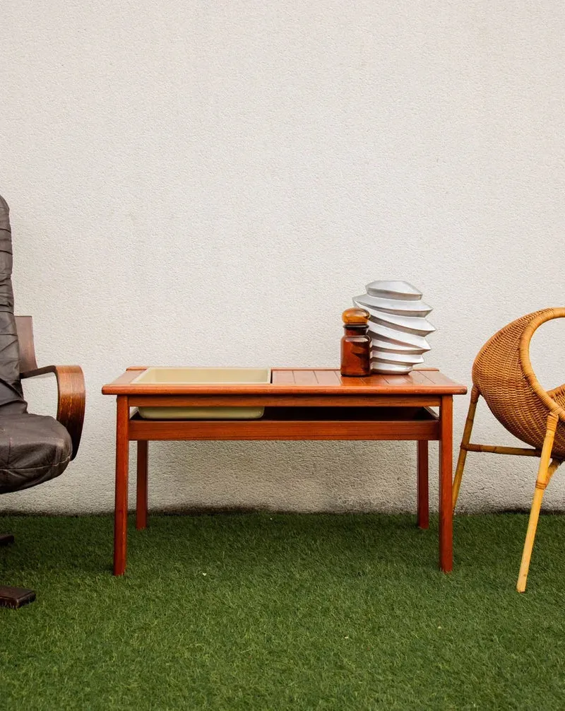 Donna, la table basse à jardinière intégrée N°722