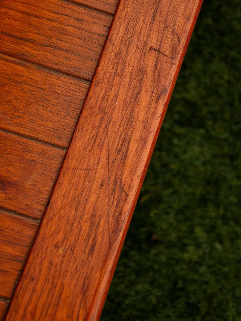 Donna, la table basse à jardinière intégrée N°722