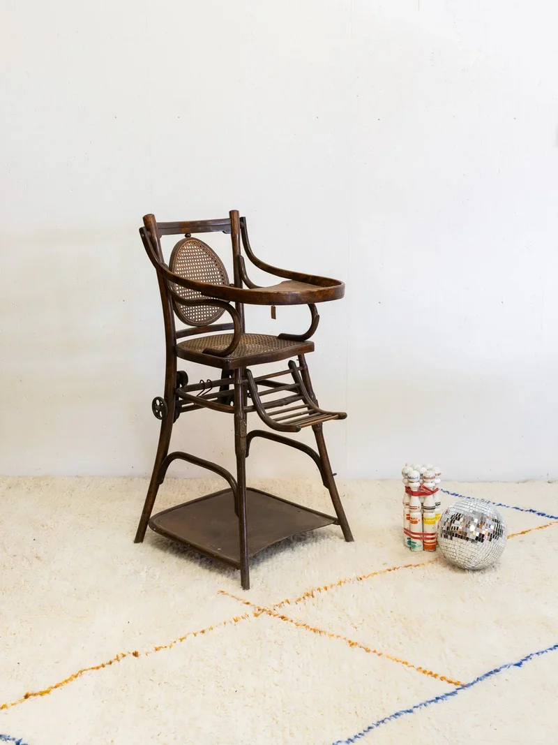 Ernestine, la chaise haute pour enfant en bois N°281