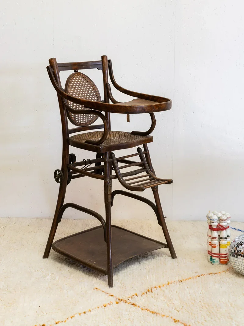 Ernestine, la chaise haute pour enfant en bois N°281