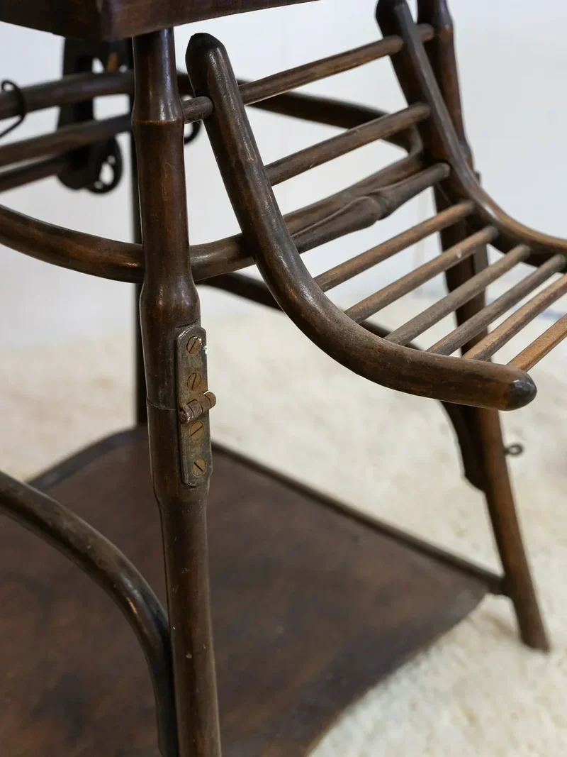 Ernestine, la chaise haute pour enfant en bois N°281