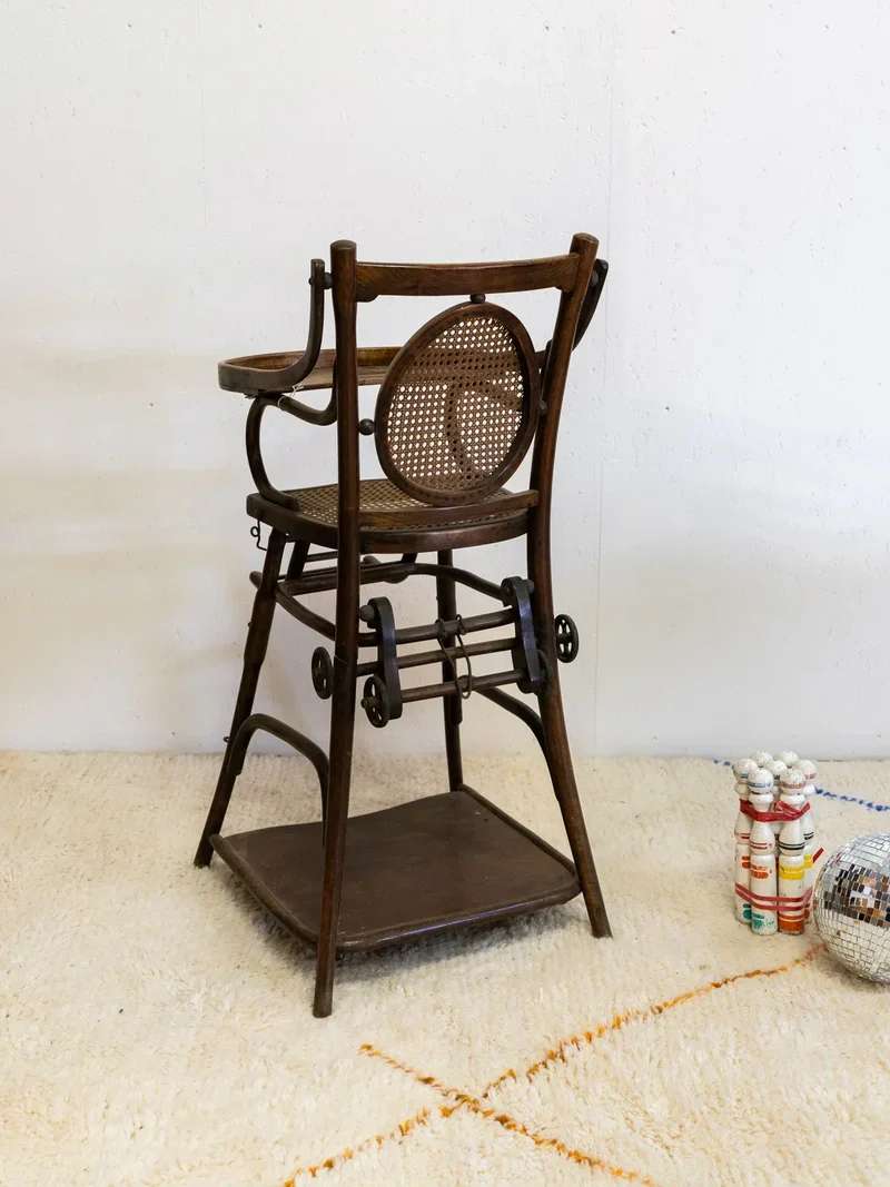 Ernestine, la chaise haute pour enfant en bois N°281