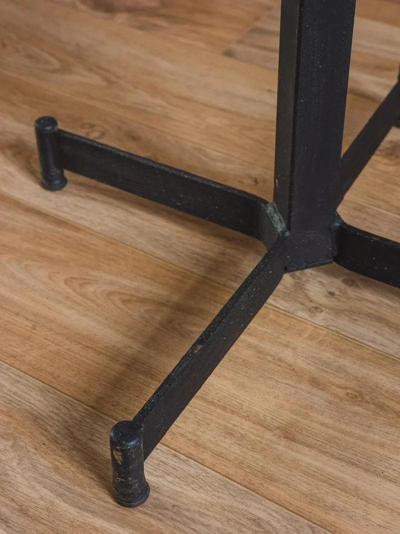 Gaston, le tabouret de bar en métal N°123