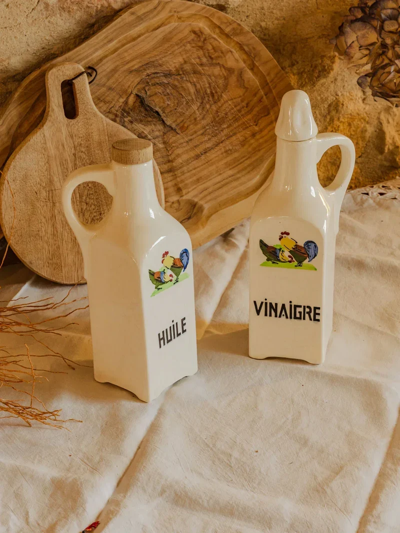 Gabrielle, le lot de 2 bouteilles en faïence N°148