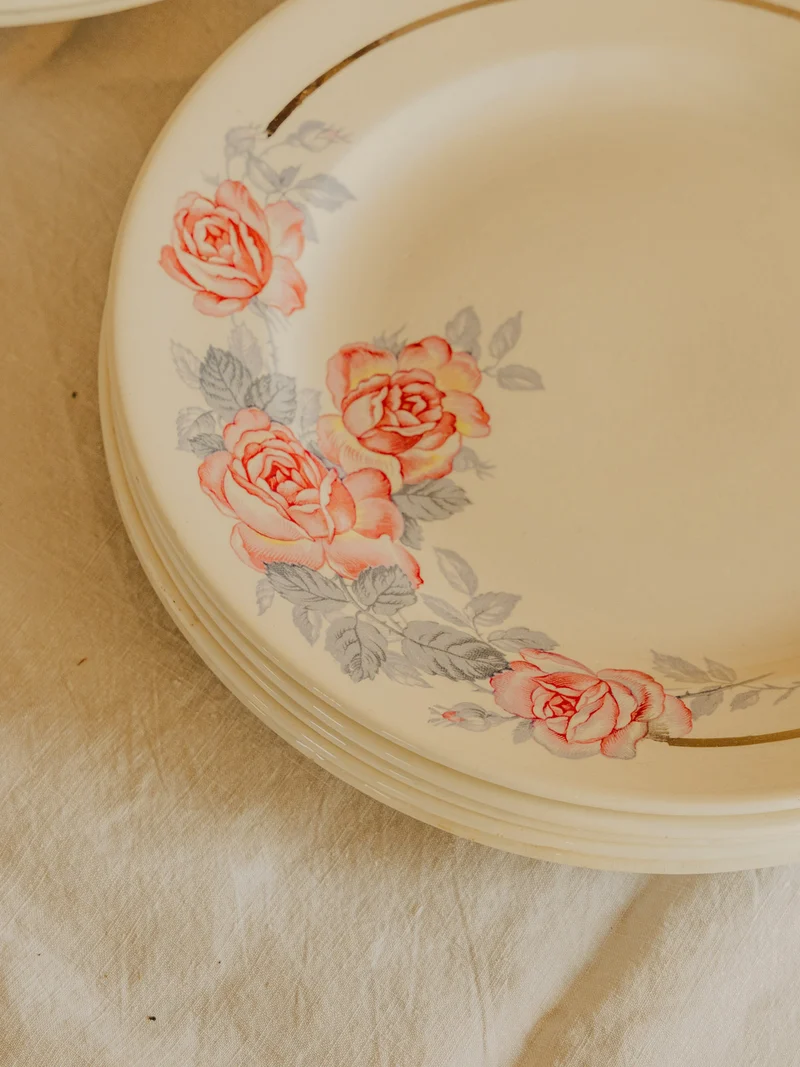 Antoinette, le lot d'assiettes Digoin Sarreguemines N°232