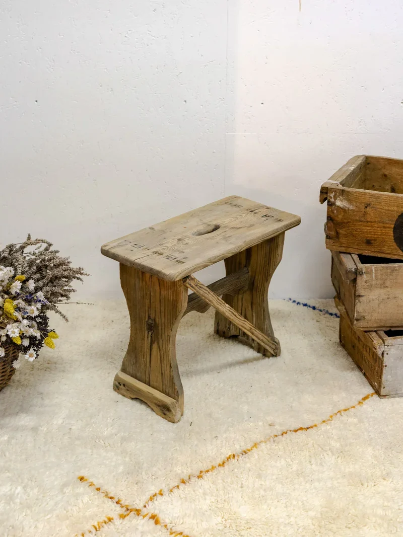 Regis, le tabouret en bois N°789