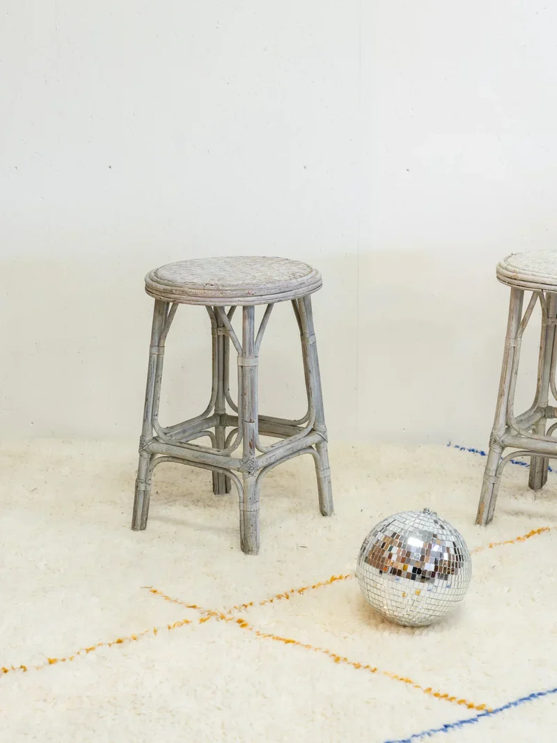 Regis, la paire de tabourets en rotin N°788