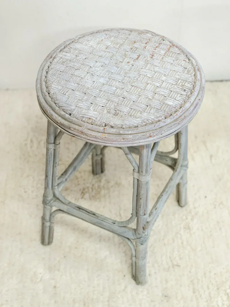 Regis, la paire de tabourets en rotin N°788