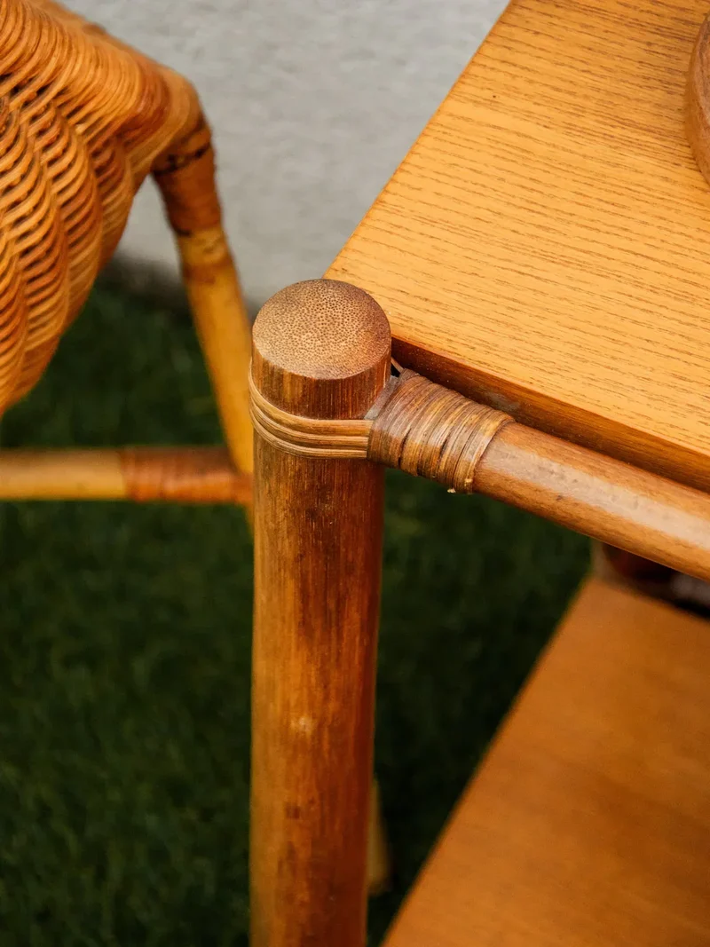 Hanna, la table d'appoint en bambou et teck N°773
