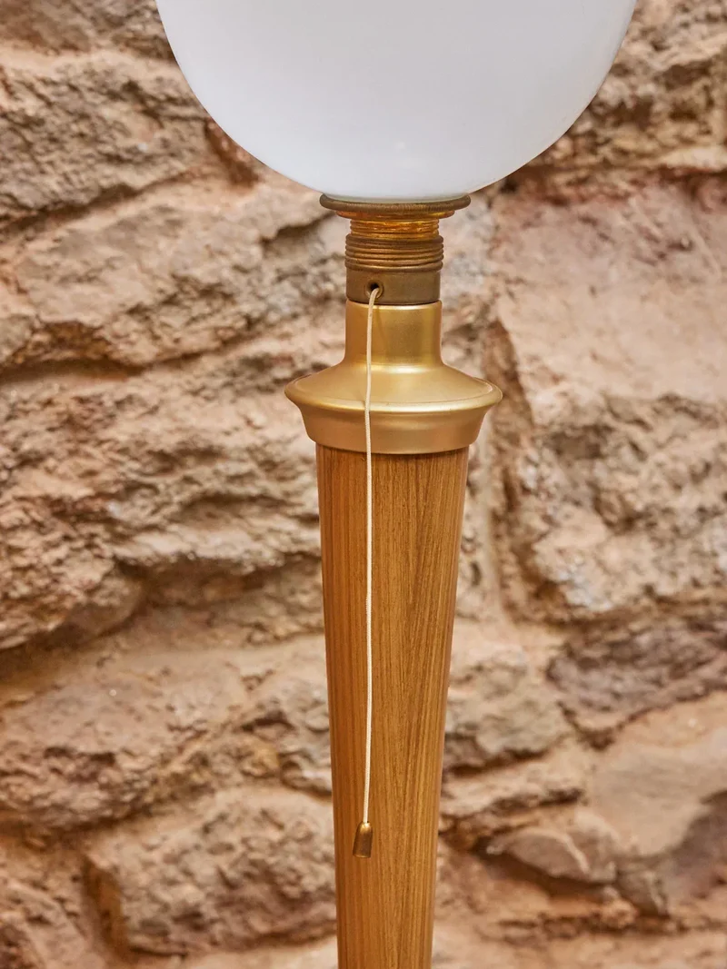Julia, la lampe à poser en bois et verre N°573